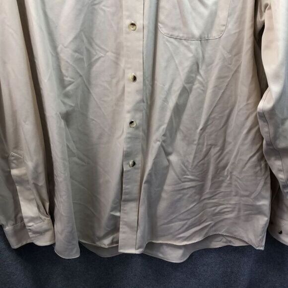 L.L. Bean Tan men long sleeve button down shirt size XL - Picture 5 of 10